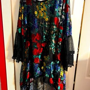 Ashro gorgeous top short on front long on back